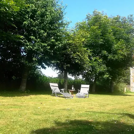 Holiday home In With Barbecue
